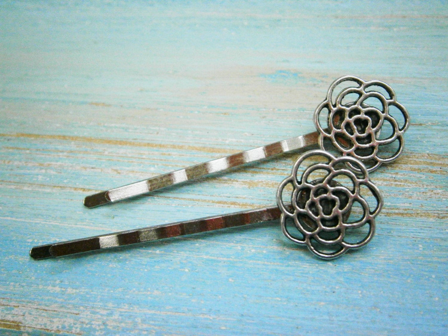 Antique Silver Plated Set of 2 Filigree Flower Bobby Pins, Flower Hair Clips, Boho Hair Clips, Rustic Wedding Hair, Wedding Hair Accessories
