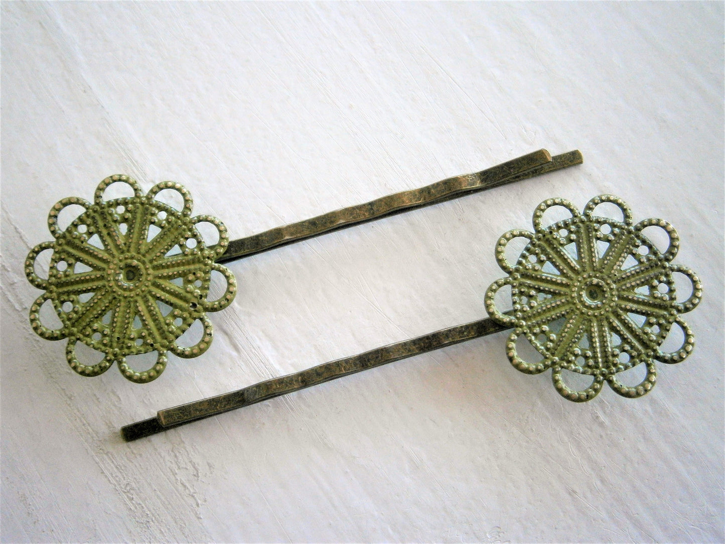 Olive Green Patina Large Filigree Daisy Antique Bronze Bobby Pins Set of 2/Bohemian Hair Clips/Shabby Chic Hair Clips/Rustic Wedding
