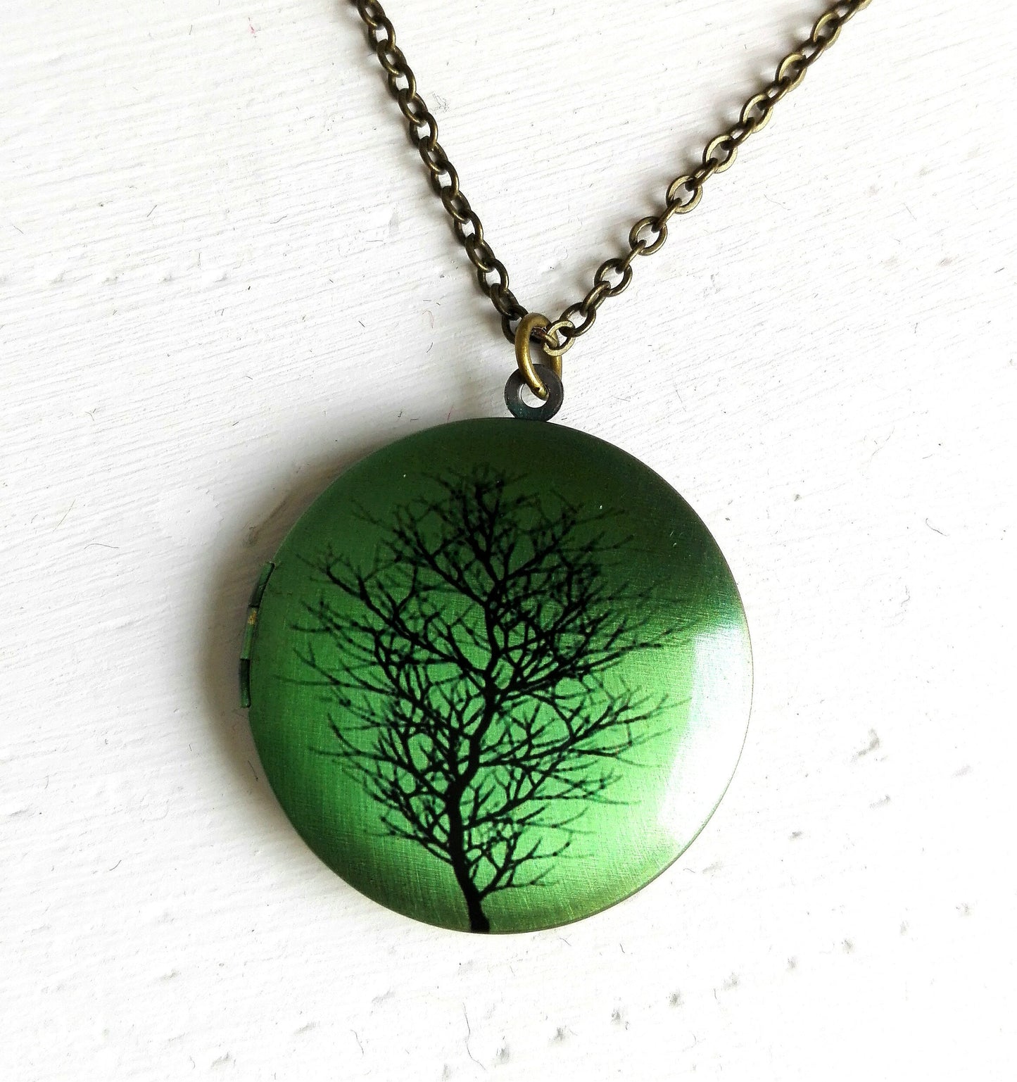 Tree Silhouette Picture Locket Necklace/Antique Bronze Locket with detailed Photo of a Tree Silhouette on a Green Background/Locket Necklace