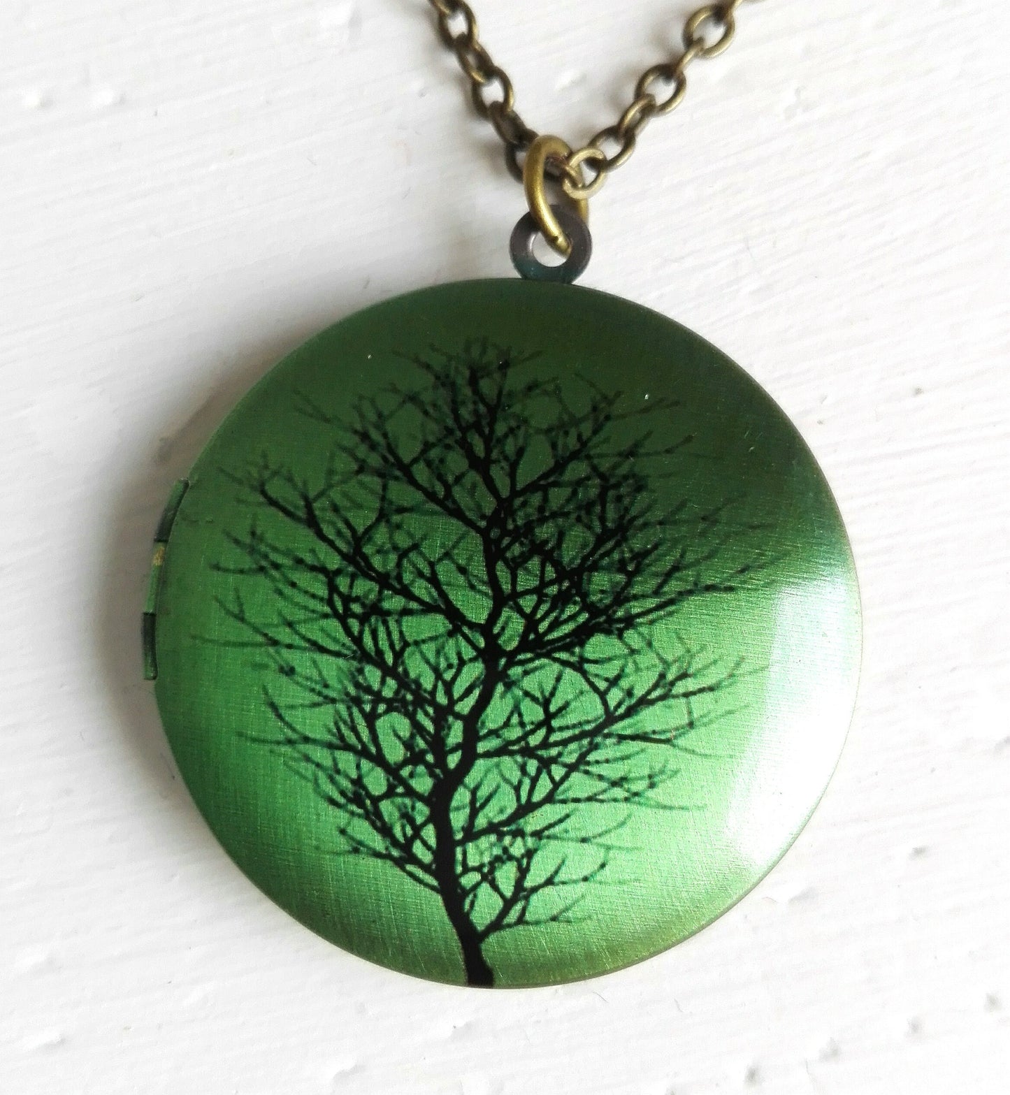 Tree Silhouette Picture Locket Necklace/Antique Bronze Locket with detailed Photo of a Tree Silhouette on a Green Background/Locket Necklace