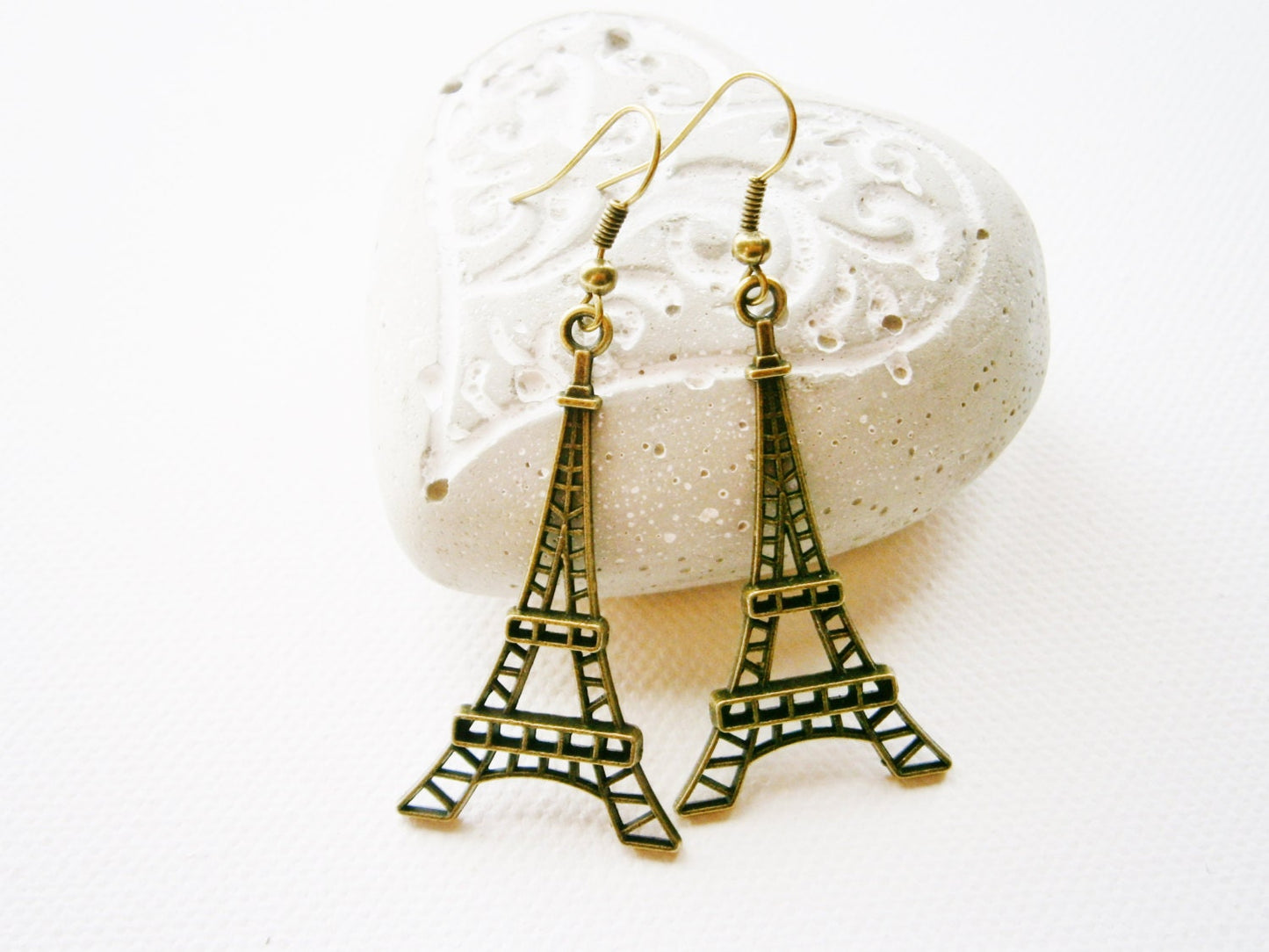 Antique Bronze Eiffel Tower Pendant Dangle Earrings/Boho Earrings/Steampunk Earrings/Paris Earrings