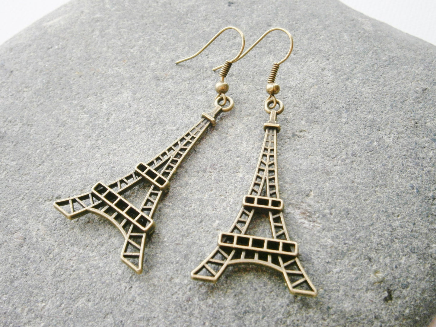 Antique Bronze Eiffel Tower Pendant Dangle Earrings/Boho Earrings/Steampunk Earrings/Paris Earrings