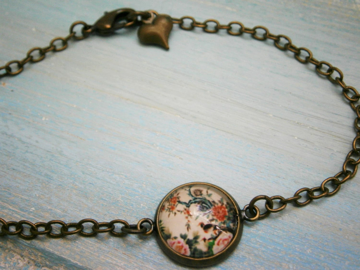 Antique Bronze Glass Dome Bracelet with Asian Style Bird & Fauna Image/Boho Bracelet/Fashion Jewelry/Glass Dome Jewellery/Nature Jewelry