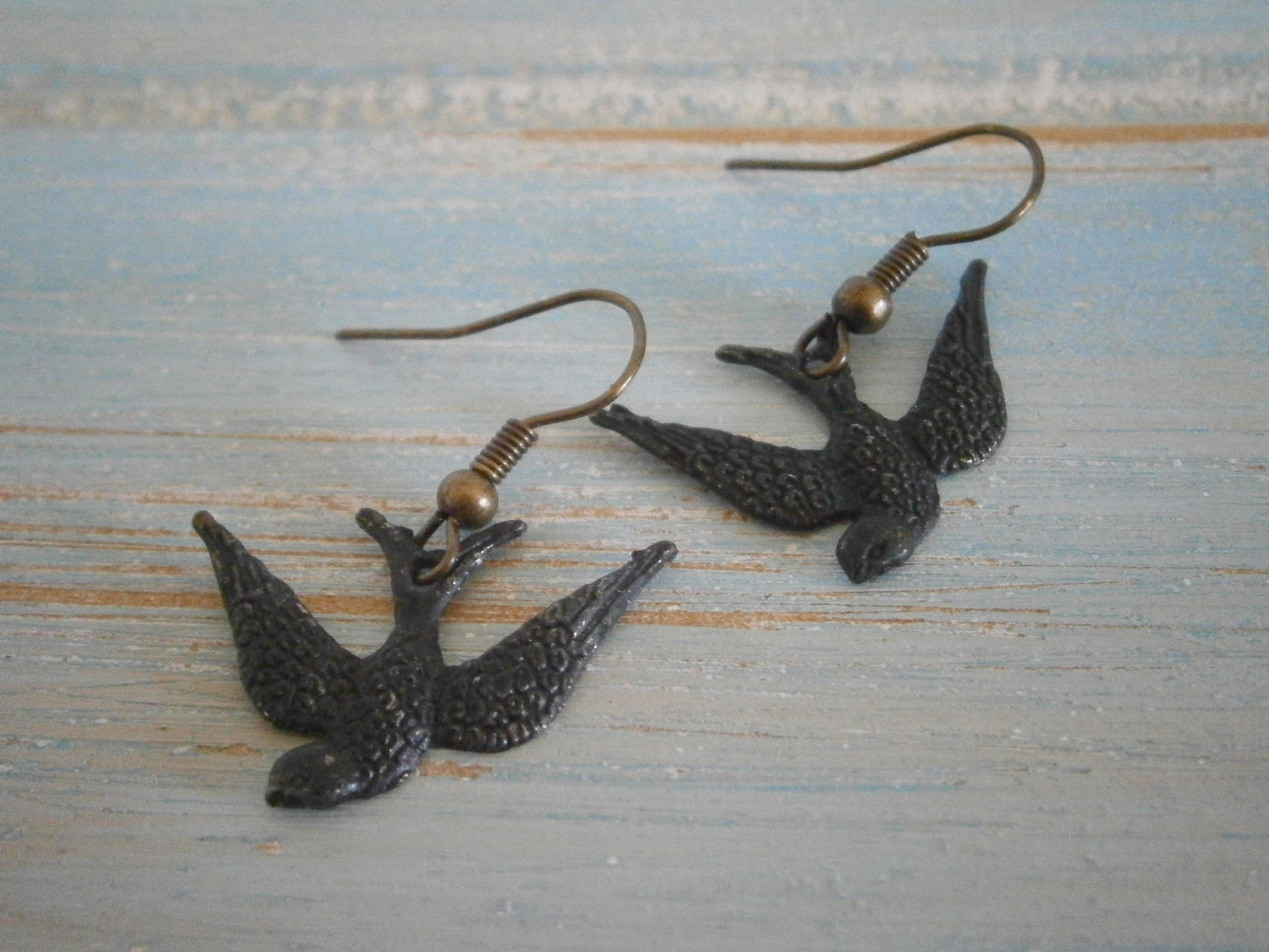Black Bird/Black Painted Patina Swallow Bird Charm On Antique Bronze Plated Earwires/Boho Jewelry/Nature Inspired/Woodland Jewelry/Patina Jewelry