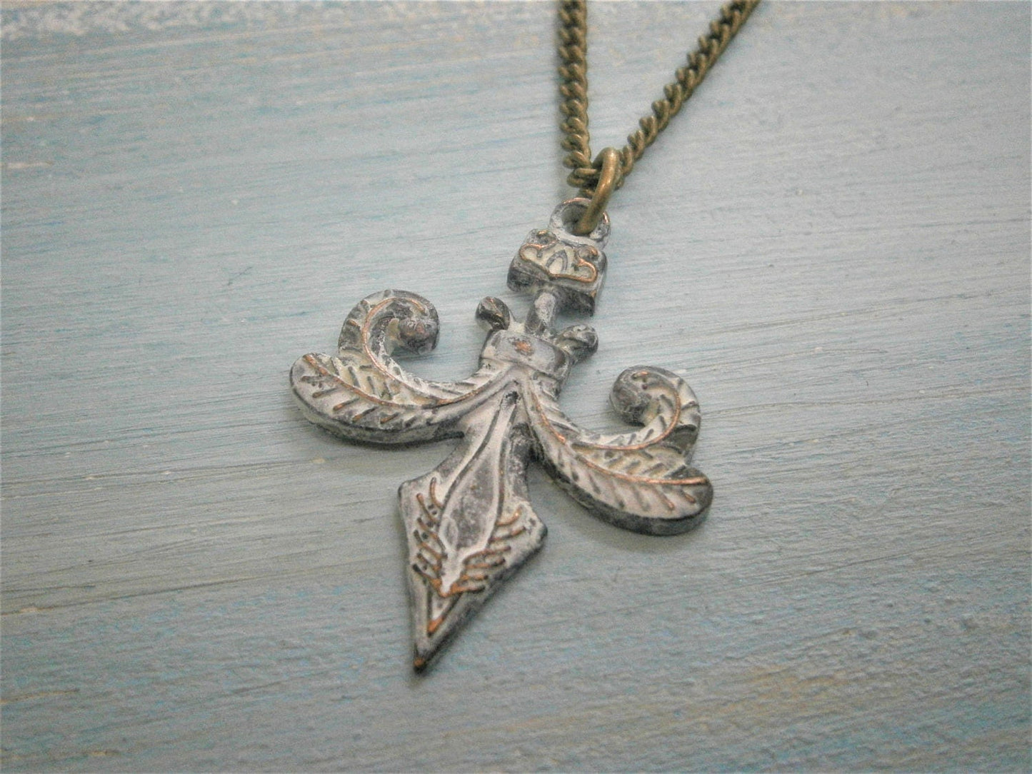 Vintage White Fleur De Lis Patina Necklace/Fleur De Lis Long Necklace/Long Necklace/Steampunk Necklace/Layering Necklace/Boho Jewelry.