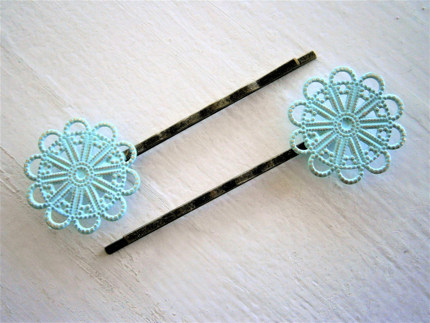 Mint Patina Large Filigree Daisy Antique Bronze Bobby Pins Set of 2/Hair Clips/Bohemian Hair Clips/Shabby Chic Hair Clips/Rustic Wedding