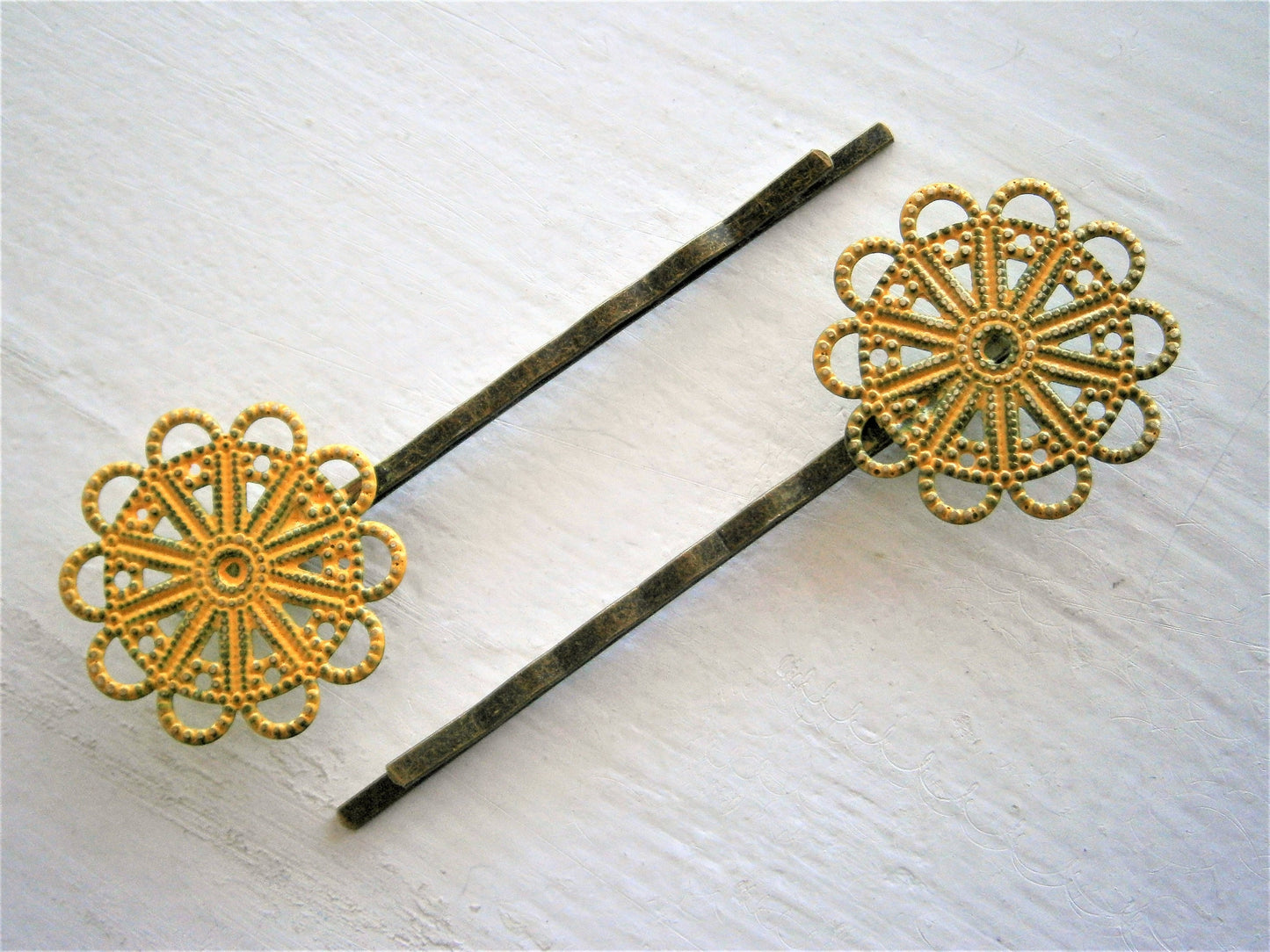 Yellow Patina Large Filigree Daisy Antique Bronze Bobby Pins Set of 2/Hair Clips/Bohemian Hair Clips/Shabby Chic Hair Clips/Rustic Wedding