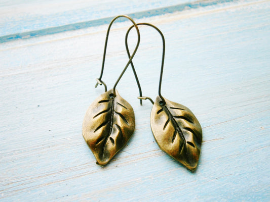 Antique Bronze Filigree Leaf Charm Pendant On Antique Bronze Kidney Wire Earring Hooks/Dangle Earrings/Boho Earrings