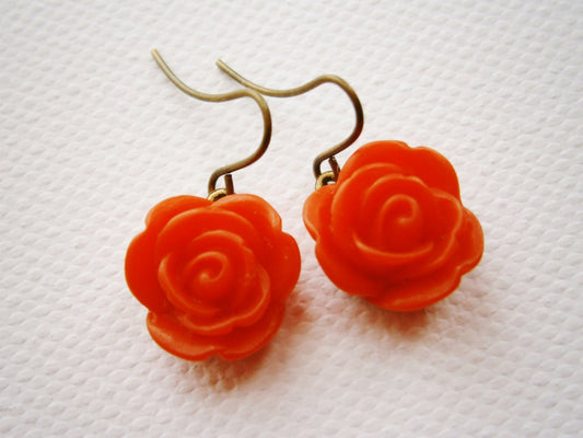 Red 13mm Resin Rose's set on Antique Brass Base & Earring Hook's/Dangle Earrings/Rose Earrings/Nature Earrings/Boho Earrings