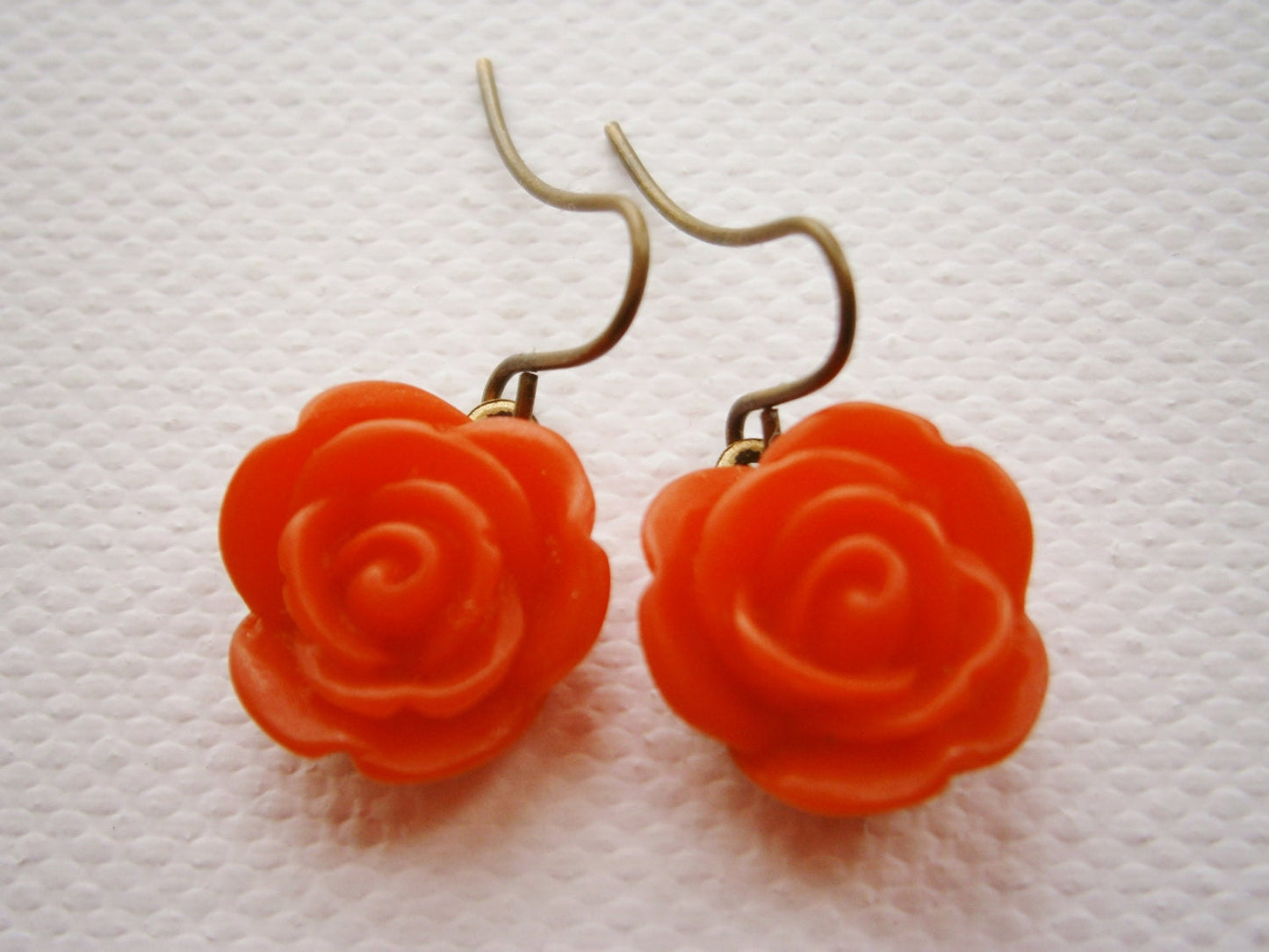 Red 13mm Resin Rose's set on Antique Brass Base & Earring Hook's/Dangle Earrings/Rose Earrings/Nature Earrings/Boho Earrings