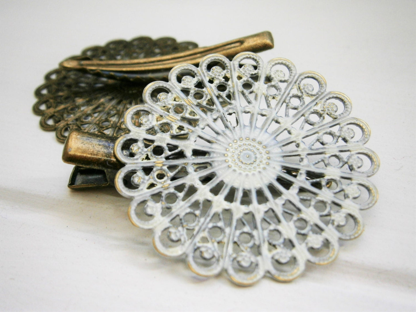 Vintage White Hand Painted Patina Antique Bronze Round Filigree Shabby Chic Alligator Hair Clip/Boho Hair Clip/Rustic Hair Clip.